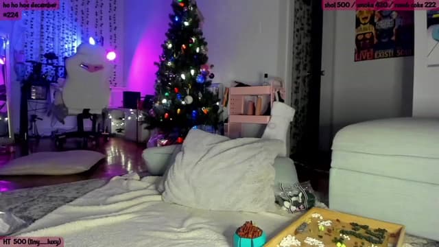 Gallery image thumbnail from SeySo's myfreecams stream on, 12/19/2022, 06:32 image 2 of 20