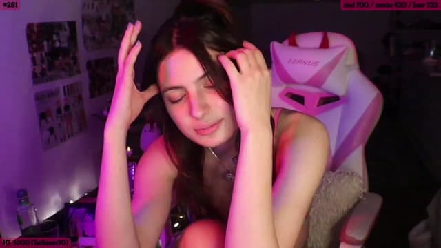 Gallery image thumbnail from SeySo's myfreecams stream on, 12/30/2022, 07:13 image 6 of 20