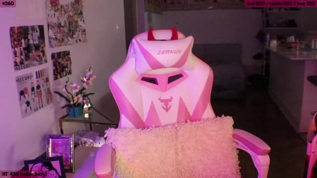 Gallery image thumbnail from SeySo's myfreecams stream on, 01/13/2023, 24:05 image 1 of 20