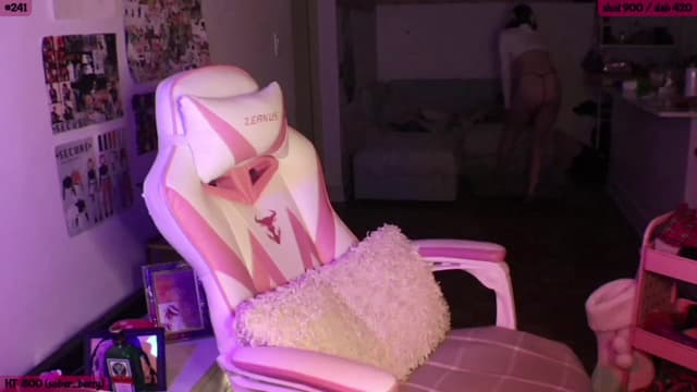 Gallery image thumbnail from SeySo's myfreecams stream on, 01/22/2023, 07:23 image 15 of 20