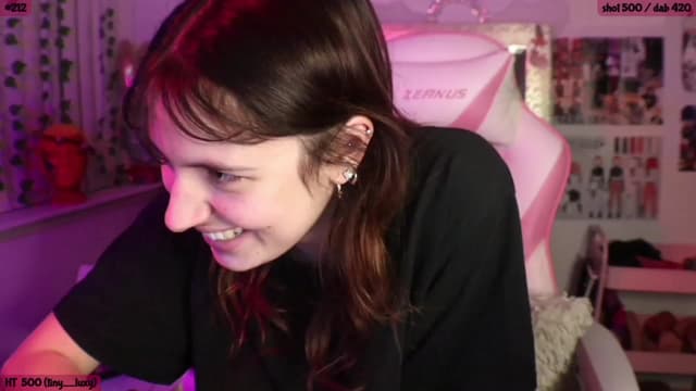 Gallery image thumbnail from SeySo's myfreecams stream on, 01/31/2023, 04:56 image 17 of 20