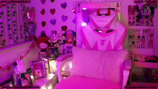Gallery image thumbnail from SeySo's myfreecams stream on, 03/01/2023, 05:42 image 13 of 20