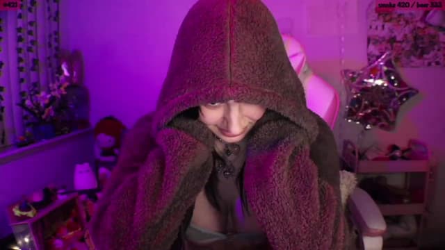 Gallery image thumbnail from SeySo's myfreecams stream on, 03/31/2023, 03:59 image 10 of 20