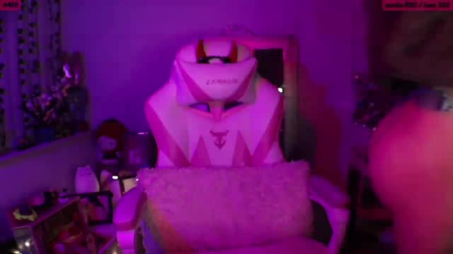 Gallery image thumbnail from SeySo's myfreecams stream on, 03/31/2023, 03:59 image 17 of 20