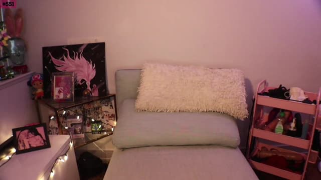Gallery image thumbnail from SeySo's myfreecams stream on, 06/05/2023, 24:04 image 16 of 20