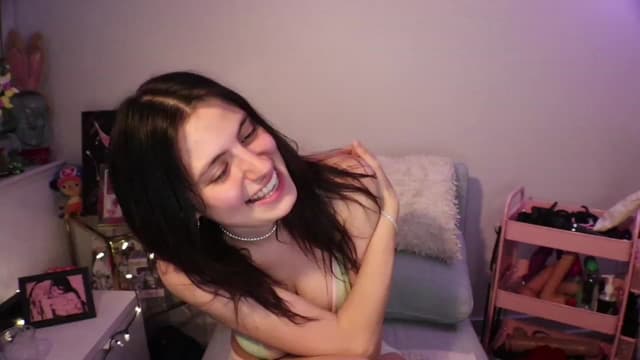 Gallery image thumbnail from SeySo's myfreecams stream on, 06/05/2023, 06:26 image 16 of 20