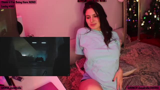 Gallery image thumbnail from Seynt's myfreecams stream on, 12/13/2023, 07:42 image 17 of 20