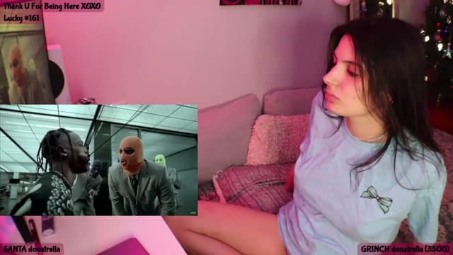 Gallery image thumbnail from Seynt's myfreecams stream on, 12/13/2023, 07:42 image 19 of 20
