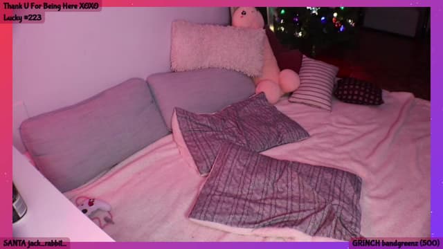 Gallery image thumbnail from Seynt's myfreecams stream on, 12/21/2023, 10:58 image 10 of 20