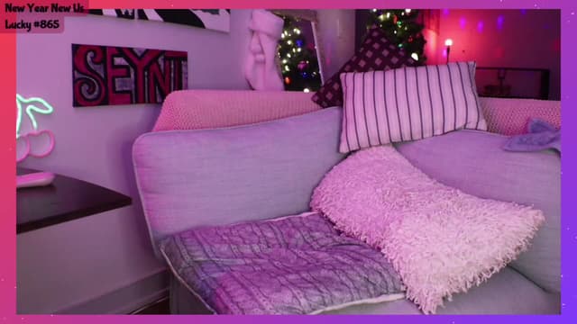 Gallery image thumbnail from Seynt's myfreecams stream on, 01/06/2024, 07:29 image 19 of 20