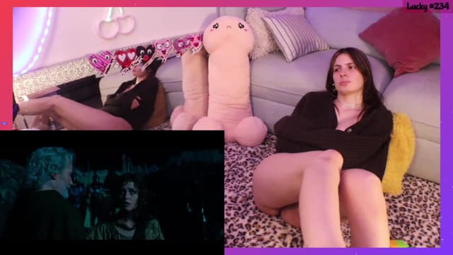 Gallery image thumbnail from Seynt's myfreecams stream on, 03/06/2024, 09:46 image 7 of 20