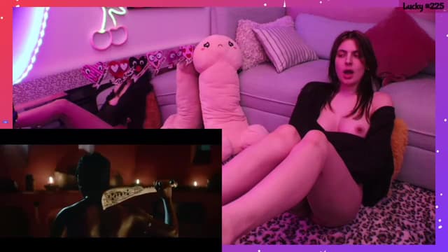 Gallery image thumbnail from Seynt's myfreecams stream on, 03/06/2024, 11:35 image 10 of 20