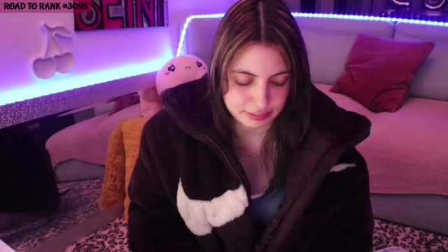 Gallery image thumbnail from Seynt's myfreecams stream on, 04/10/2024, 07:21 image 19 of 20