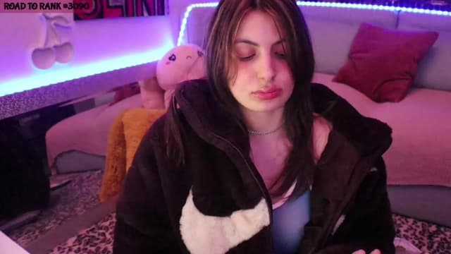 Gallery image thumbnail from Seynt's myfreecams stream on, 04/10/2024, 07:21 image 10 of 20