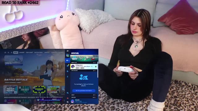 Gallery image thumbnail from Seynt's myfreecams stream on, 04/11/2024, 21:02 image 1 of 20