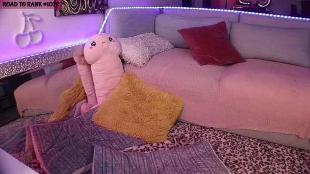 Gallery image thumbnail from Seynt's myfreecams stream on, 04/15/2024, 01:32 image 2 of 20