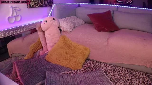 Gallery image thumbnail from Seynt's myfreecams stream on, 04/15/2024, 01:32 image 3 of 20