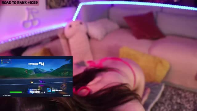 Gallery image thumbnail from Seynt's myfreecams stream on, 04/15/2024, 02:59 image 9 of 20