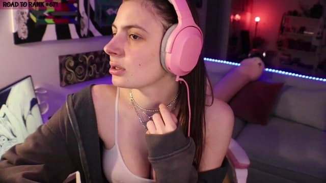 Gallery image thumbnail from Seynt's myfreecams stream on, 04/26/2024, 02:53 image 7 of 20