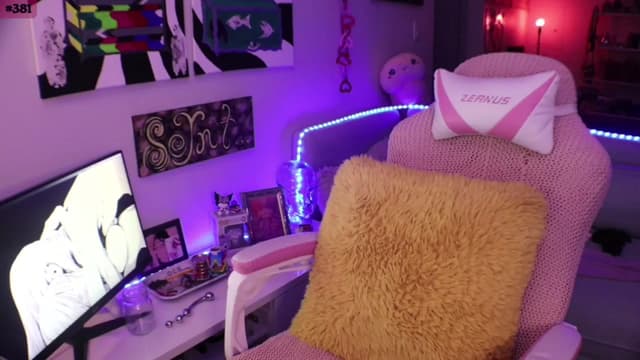 Gallery image thumbnail from Seynt's myfreecams stream on, 05/17/2024, 05:53 image 4 of 20