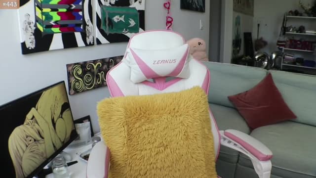 Gallery image thumbnail from Seynt's myfreecams stream on, 05/26/2024, 20:47 image 8 of 20
