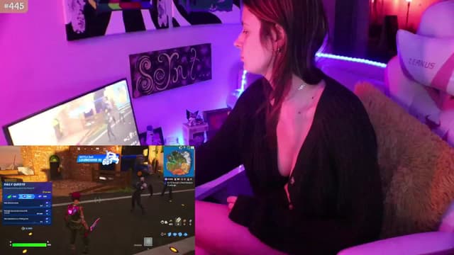 Gallery image thumbnail from Seynt's myfreecams stream on, 05/27/2024, 04:30 image 15 of 20
