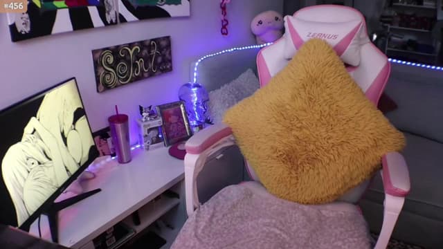 Gallery image thumbnail from Seynt's myfreecams stream on, 05/30/2024, 24:36 image 11 of 20