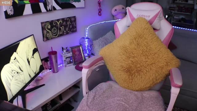 Gallery image thumbnail from Seynt's myfreecams stream on, 05/30/2024, 24:36 image 9 of 20