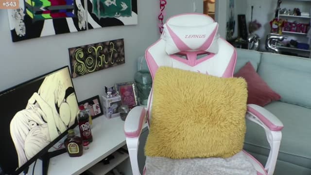 Gallery image thumbnail from Seynt's myfreecams stream on, 06/01/2024, 21:31 image 20 of 20