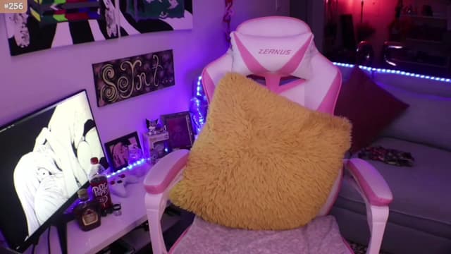 Gallery image thumbnail from Seynt's myfreecams stream on, 06/02/2024, 03:47 image 18 of 20
