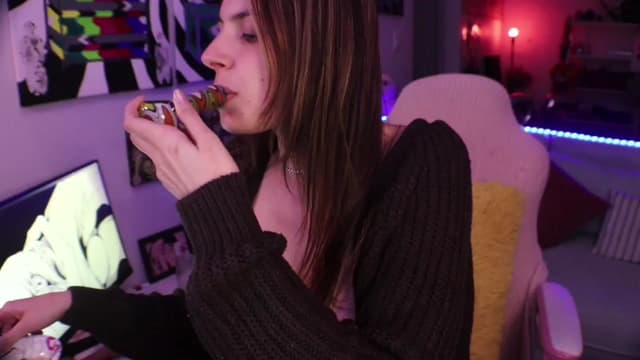 Gallery image thumbnail from Seynt's myfreecams stream on, 06/11/2024, 05:19 image 17 of 20