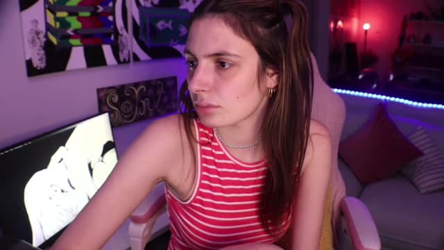 Gallery image thumbnail from Seynt's myfreecams stream on, 06/14/2024, 01:21 image 13 of 20