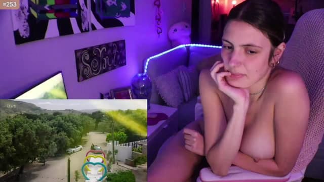 Gallery image thumbnail from Seynt's myfreecams stream on, 06/22/2024, 04:07 image 20 of 20