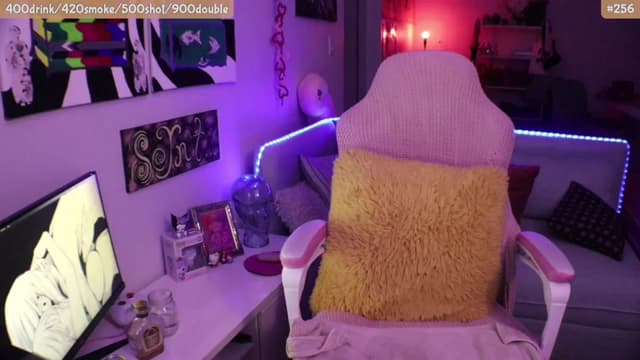 Gallery image thumbnail from Seynt's myfreecams stream on, 06/22/2024, 04:07 image 10 of 20