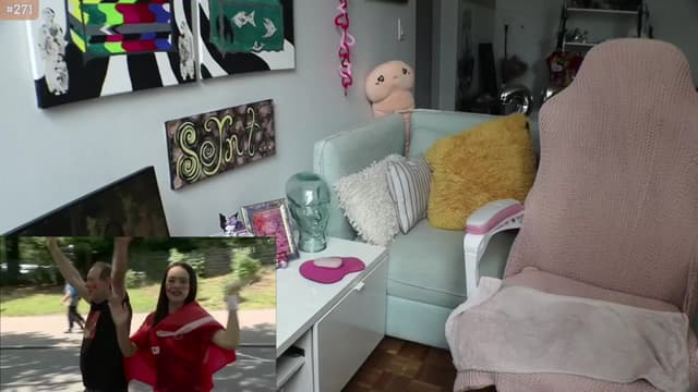 Gallery image thumbnail from Seynt's myfreecams stream on, 06/22/2024, 16:07 image 5 of 20