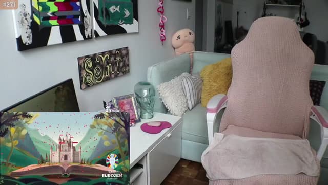 Gallery image thumbnail from Seynt's myfreecams stream on, 06/22/2024, 16:07 image 15 of 20