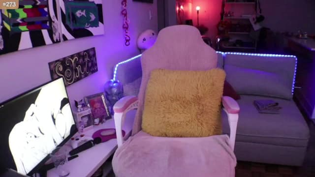 Gallery image thumbnail from Seynt's myfreecams stream on, 06/23/2024, 01:44 image 9 of 20