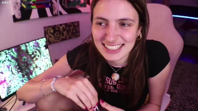 Gallery image thumbnail from Seynt's myfreecams stream on, 07/12/2024, 05:23 image 8 of 20