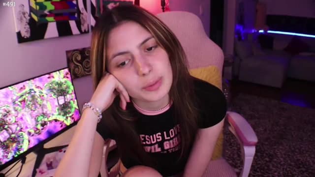 Gallery image thumbnail from Seynt's myfreecams stream on, 07/12/2024, 05:23 image 6 of 20