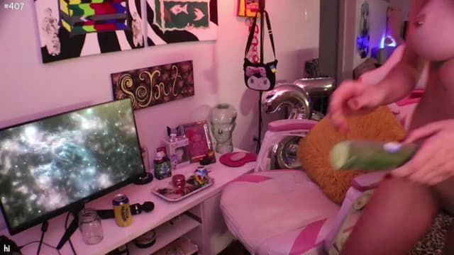 Gallery image thumbnail from Seynt's myfreecams stream on, 07/24/2024, 03:10 image 12 of 20