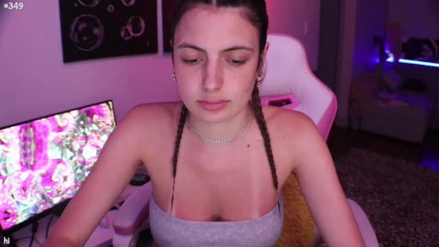 Gallery image thumbnail from Seynt's myfreecams stream on, 07/31/2024, 01:48 image 9 of 20