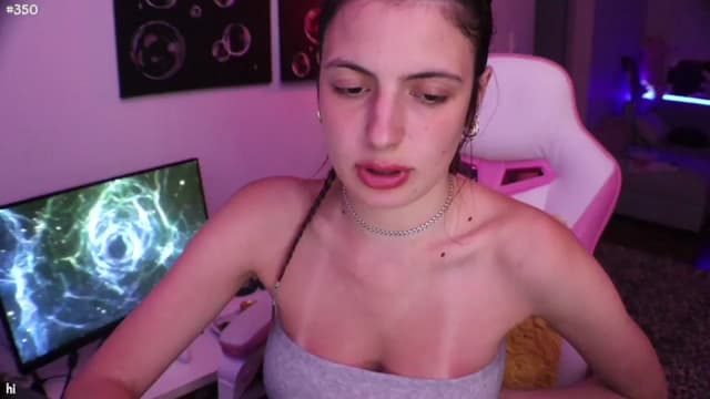 Gallery image thumbnail from Seynt's myfreecams stream on, 07/31/2024, 01:48 image 19 of 20