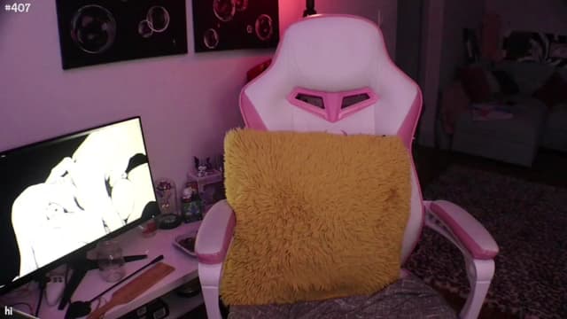 Gallery image thumbnail from Seynt's myfreecams stream on, 08/03/2024, 24:27 image 15 of 20