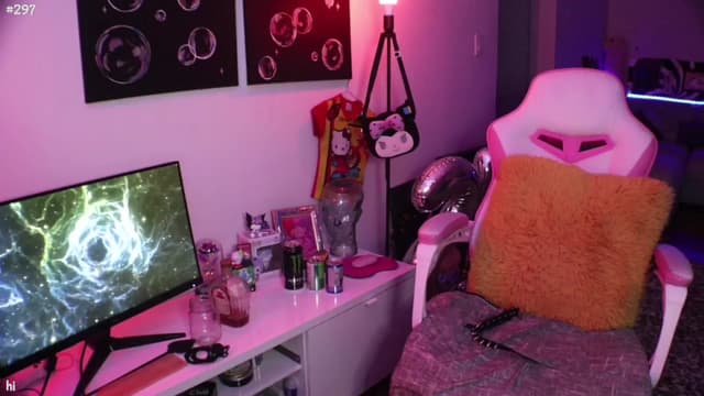 Gallery image thumbnail from Seynt's myfreecams stream on, 08/05/2024, 06:57 image 17 of 20
