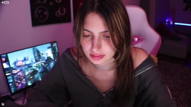 Gallery image thumbnail from Seynt's myfreecams stream on, 08/08/2024, 03:39 image 20 of 20