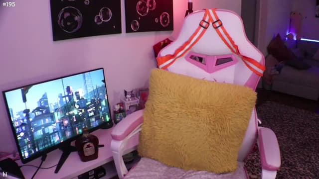 Gallery image thumbnail from Seynt's myfreecams stream on, 08/09/2024, 03:07 image 5 of 20