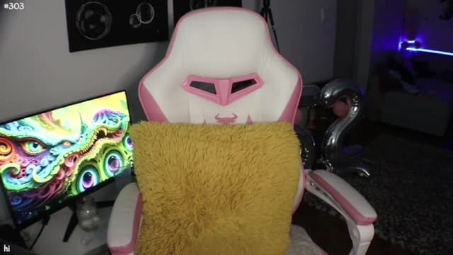 Gallery image thumbnail from Seynt's myfreecams stream on, 08/18/2024, 23:49 image 20 of 20