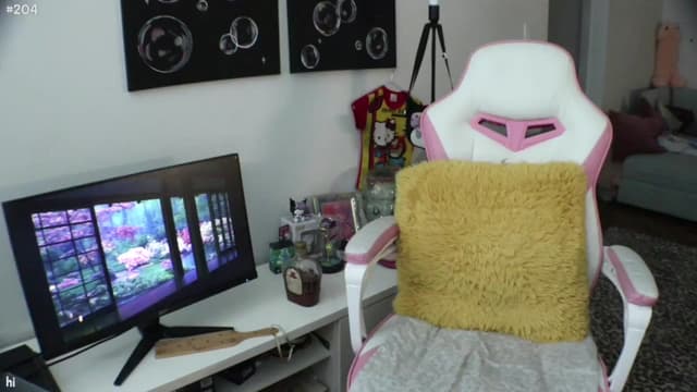 Gallery image thumbnail from Seynt's myfreecams stream on, 08/21/2024, 22:13 image 13 of 20