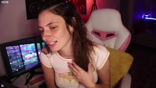 Gallery image thumbnail from Seynt's myfreecams stream on, 08/23/2024, 24:02 image 13 of 20