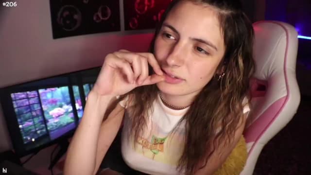 Gallery image thumbnail from Seynt's myfreecams stream on, 08/23/2024, 24:02 image 14 of 20